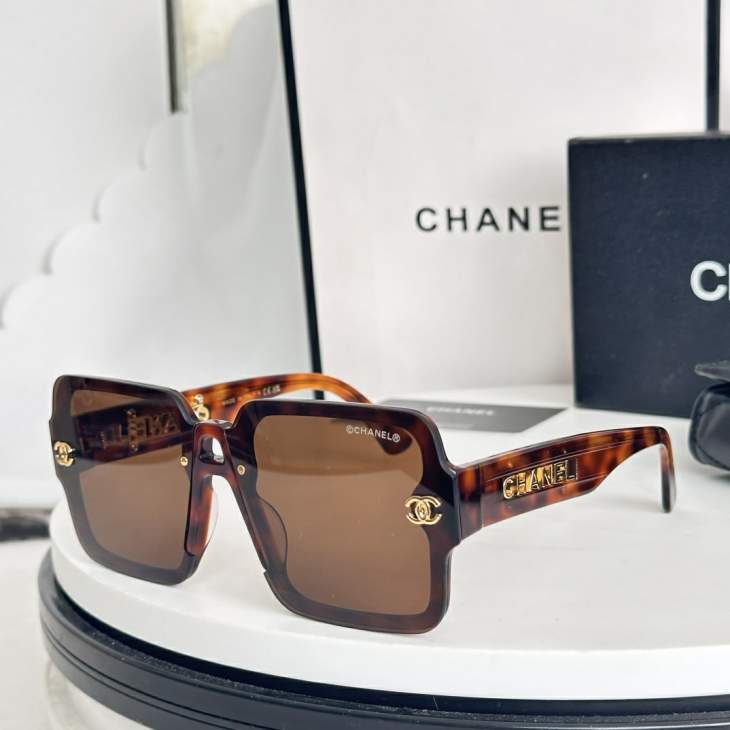 Picture of Chanel Sunglasses _SKUfw77817345fw